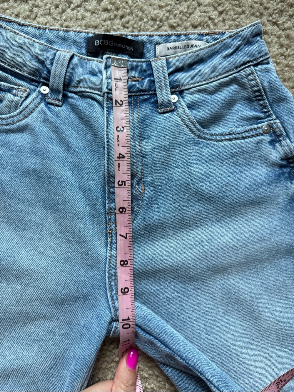 BCBGeneration Barrel Leg Jeans 0/24 Light Blue - Picture 9 of 12